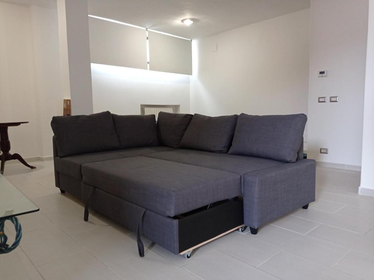 Marina Piccola Apartment Bari Buitenkant foto